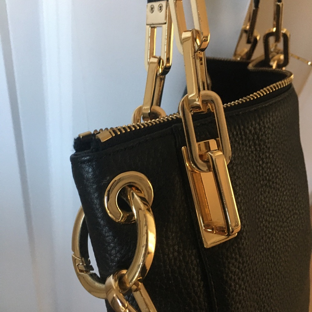 Crossbody - Picture 7 of 12